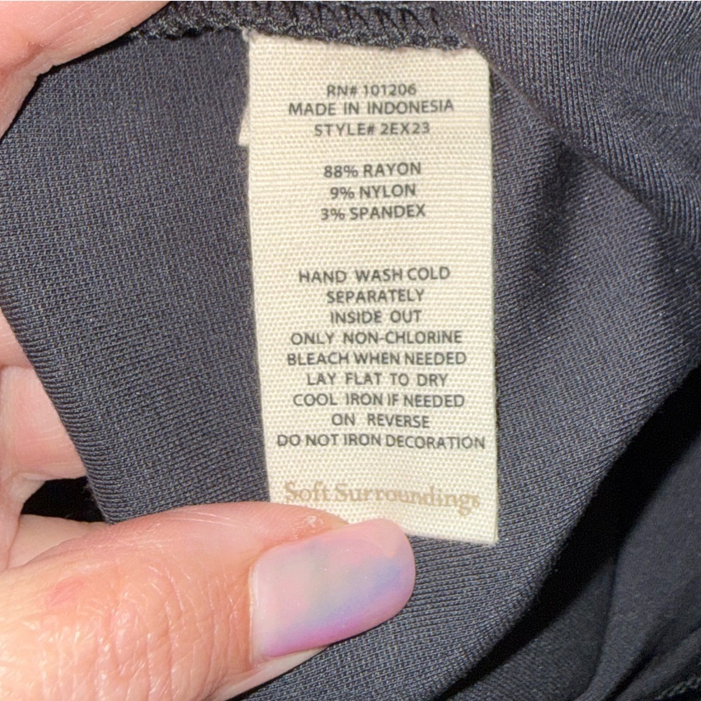 NWT Soft Surroundings Black Snake Print Leggings Size M - Picture 7 of 7
